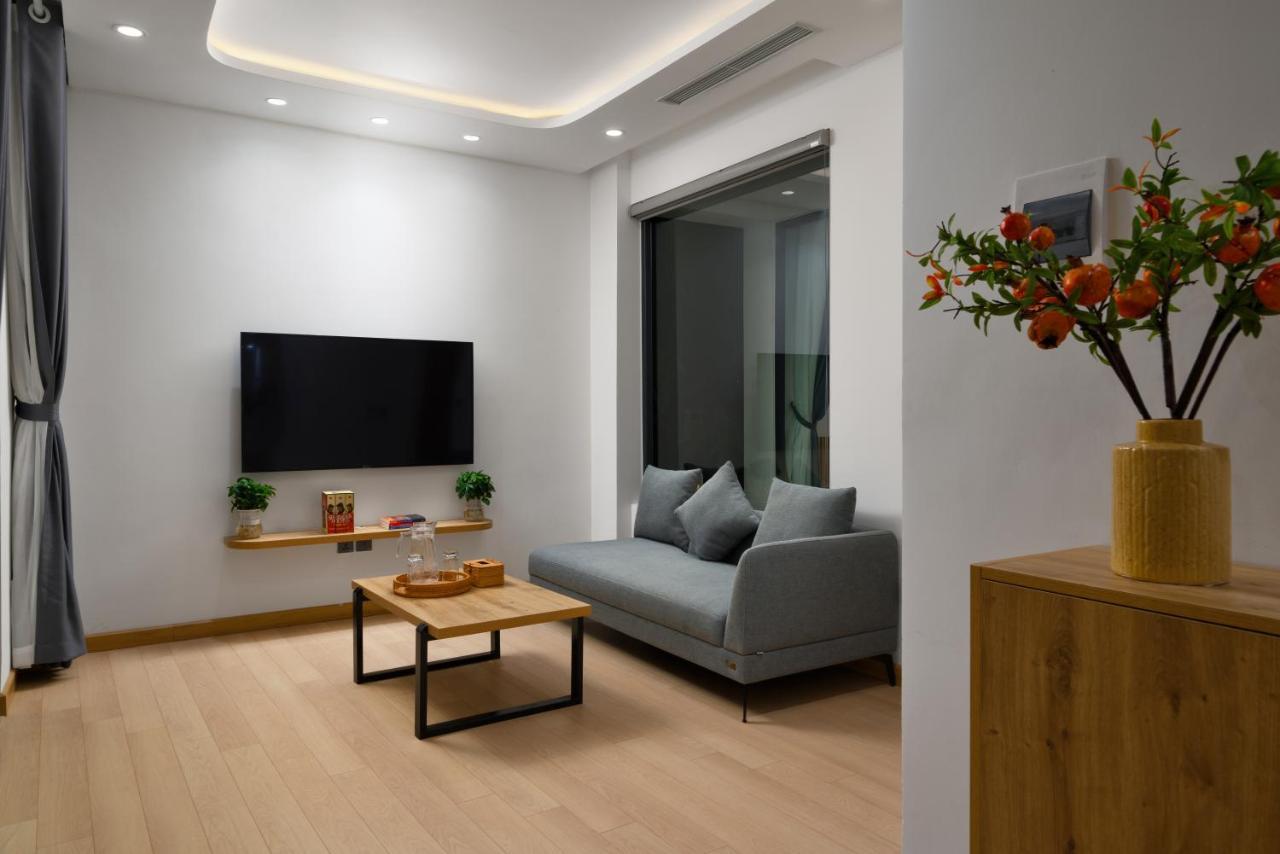 The Galaxy Home Doi Can Hotel And Apartment Hanoï Extérieur photo