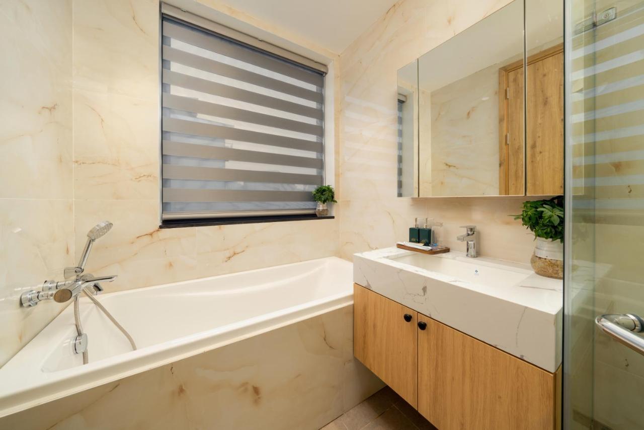 The Galaxy Home Doi Can Hotel And Apartment Hanoï Extérieur photo