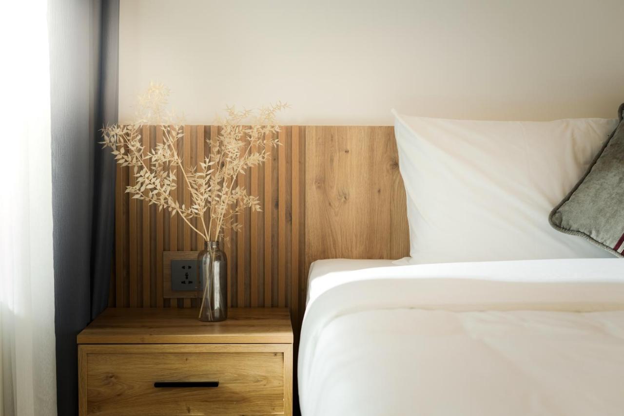 The Galaxy Home Doi Can Hotel And Apartment Hanoï Extérieur photo
